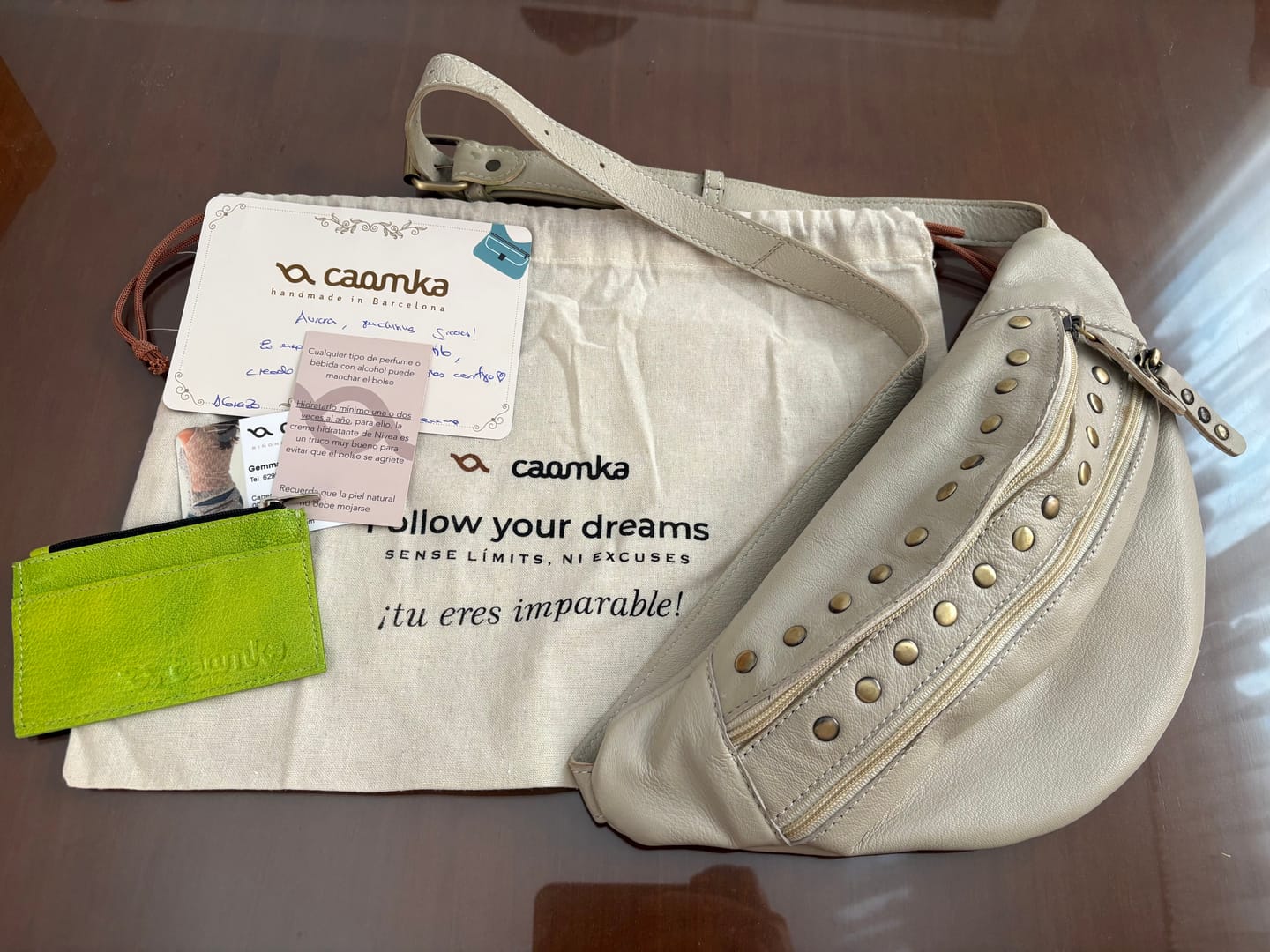 Customer photo review of Riñonera "Special Premium RetroChic Beige" · Piel · Pieza Exclusiva Núm. 19468