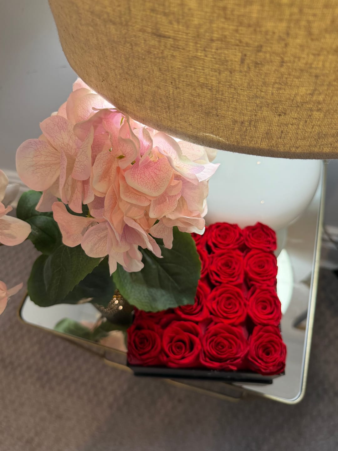 Customer photo review of Ruby Crush 16 Roses In Black Marble