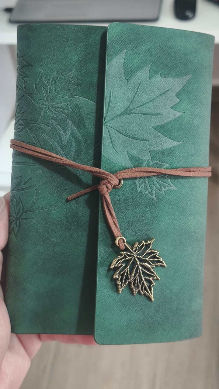 Customer photo review of Notebook Vintage 📜✒️