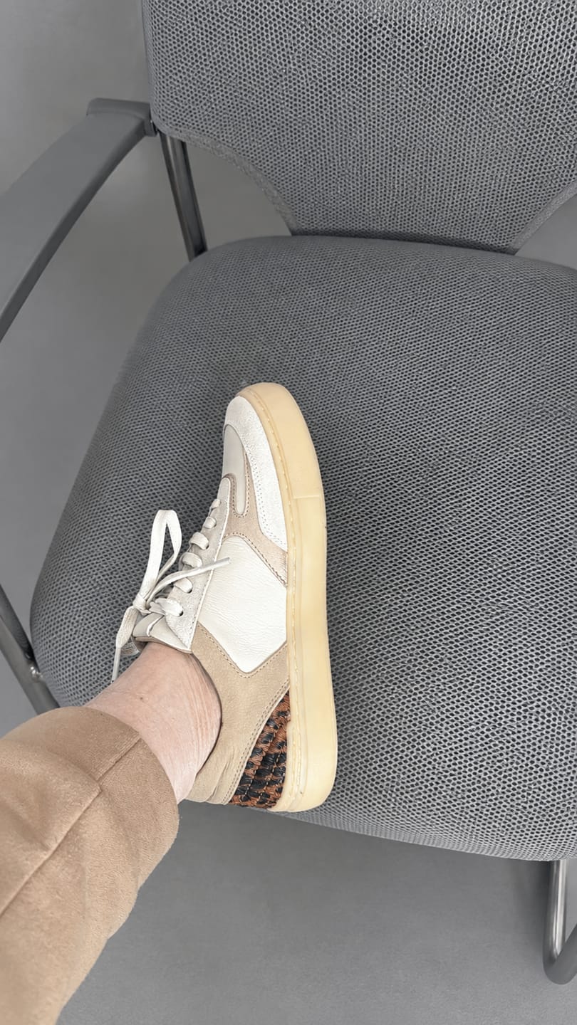 Customer photo review of Zapatilla Mujer / Lavanda Blanca