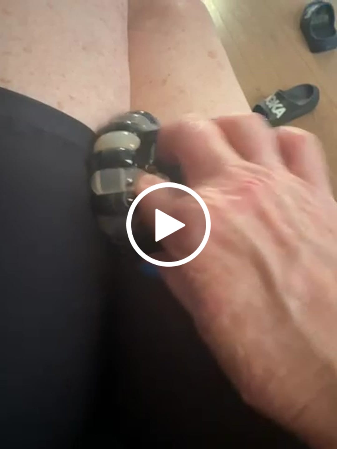 Customer video review of Obsidian Frost Agate Stretch Apple Watch Strap