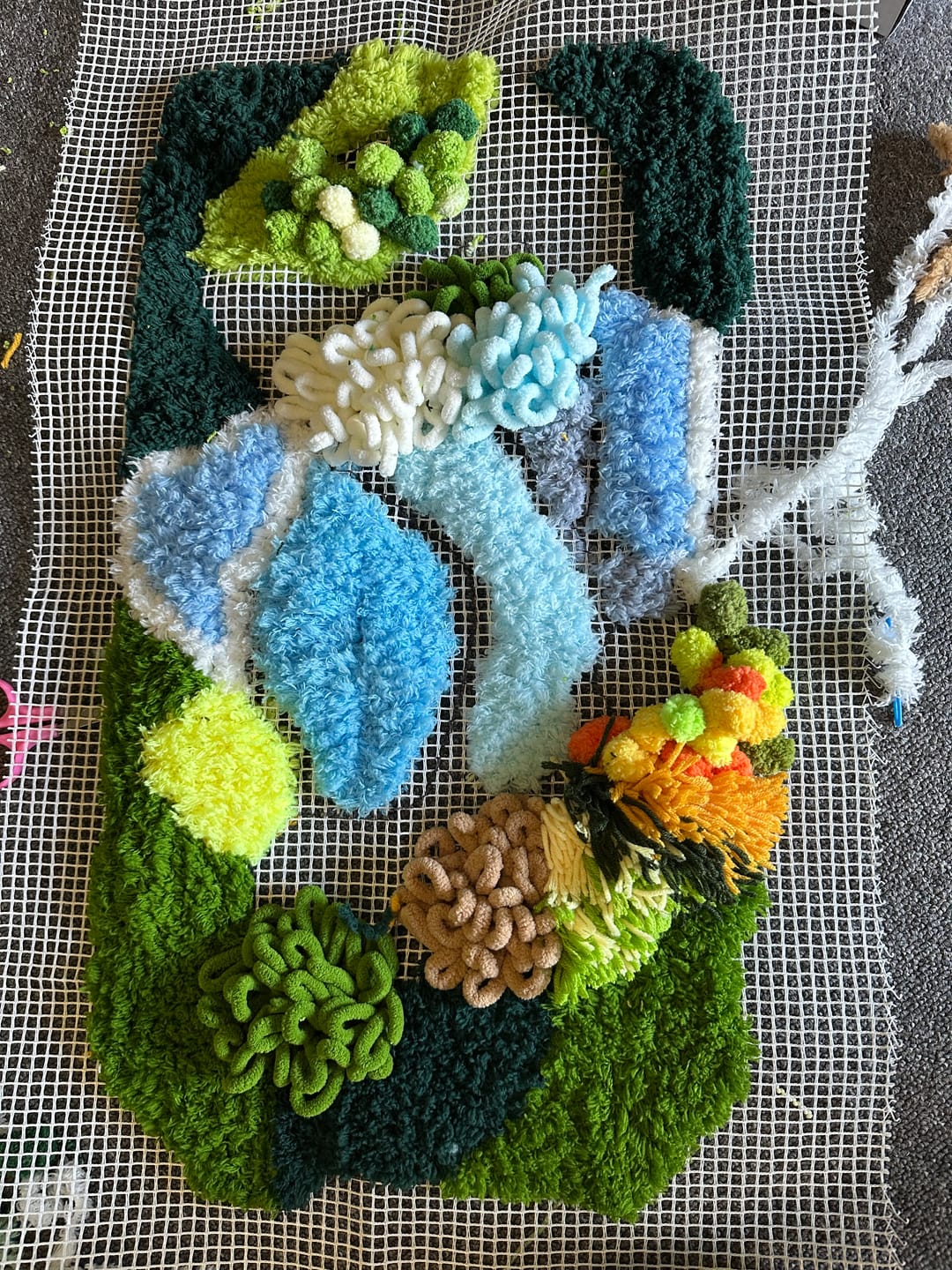 Customer photo review of MAGICAL MOSS - Rug Making Kit