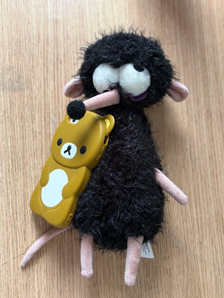 Customer photo review of Larry Mouse