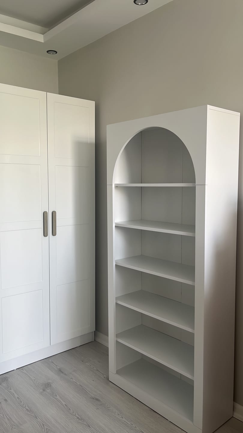 Customer photo review of Rani HC116 Kitaplık 6 Raflı Çalışma Odası Kütüphane Modern Duvar Rafı Beyaz