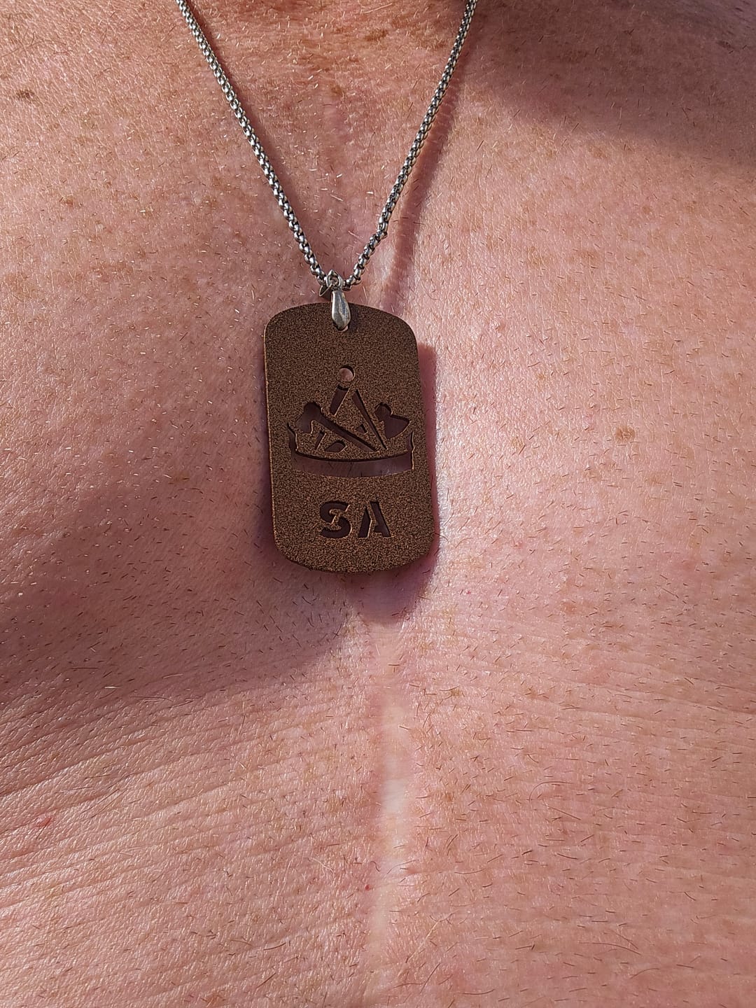 Customer photo review of Zimmerer - Personalisierbare Laser-Halskette für Männer