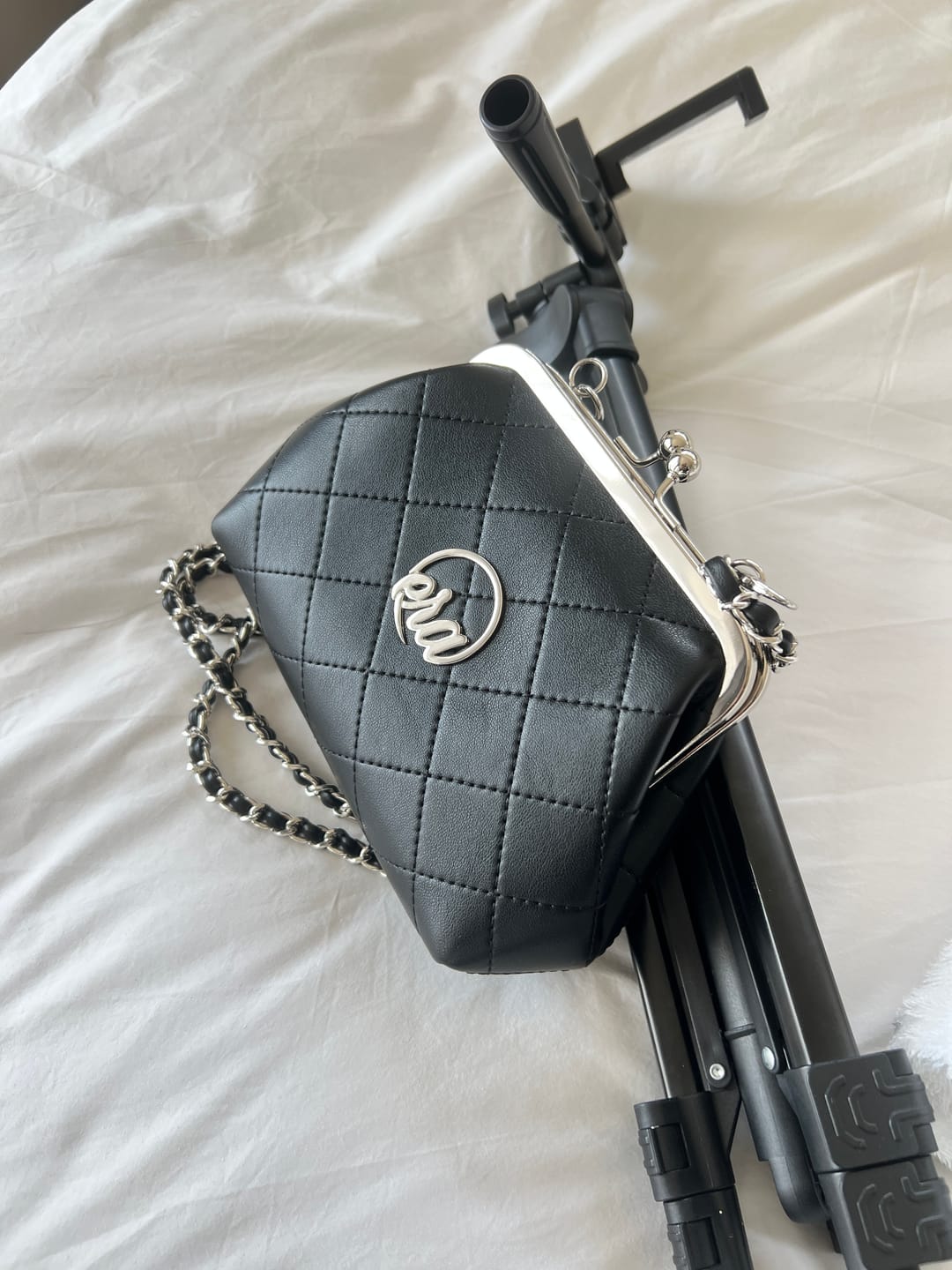 Customer photo review of ERA Mini Kisslock Chain Bag – Black
