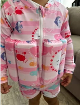 Customer photo review of AquaSwim™ | Seguridad al nadar en una sola prenda