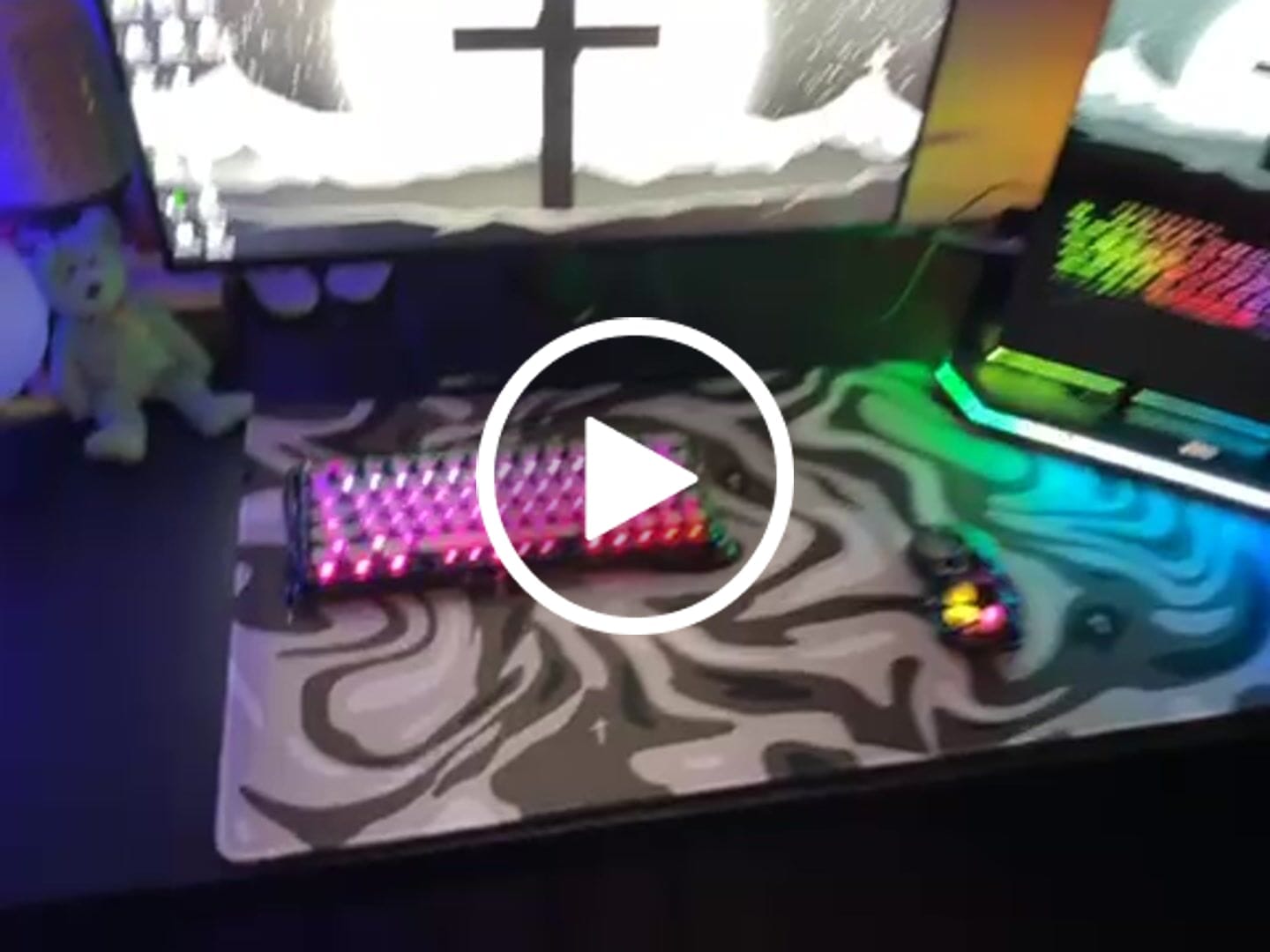 Customer video review of Black Liquid Mousepad