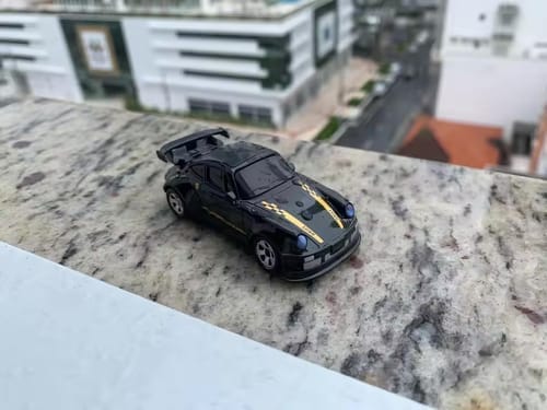 Customer photo review of Desktop Racers™ – The Ultimate Mini Racetrack for All Ages