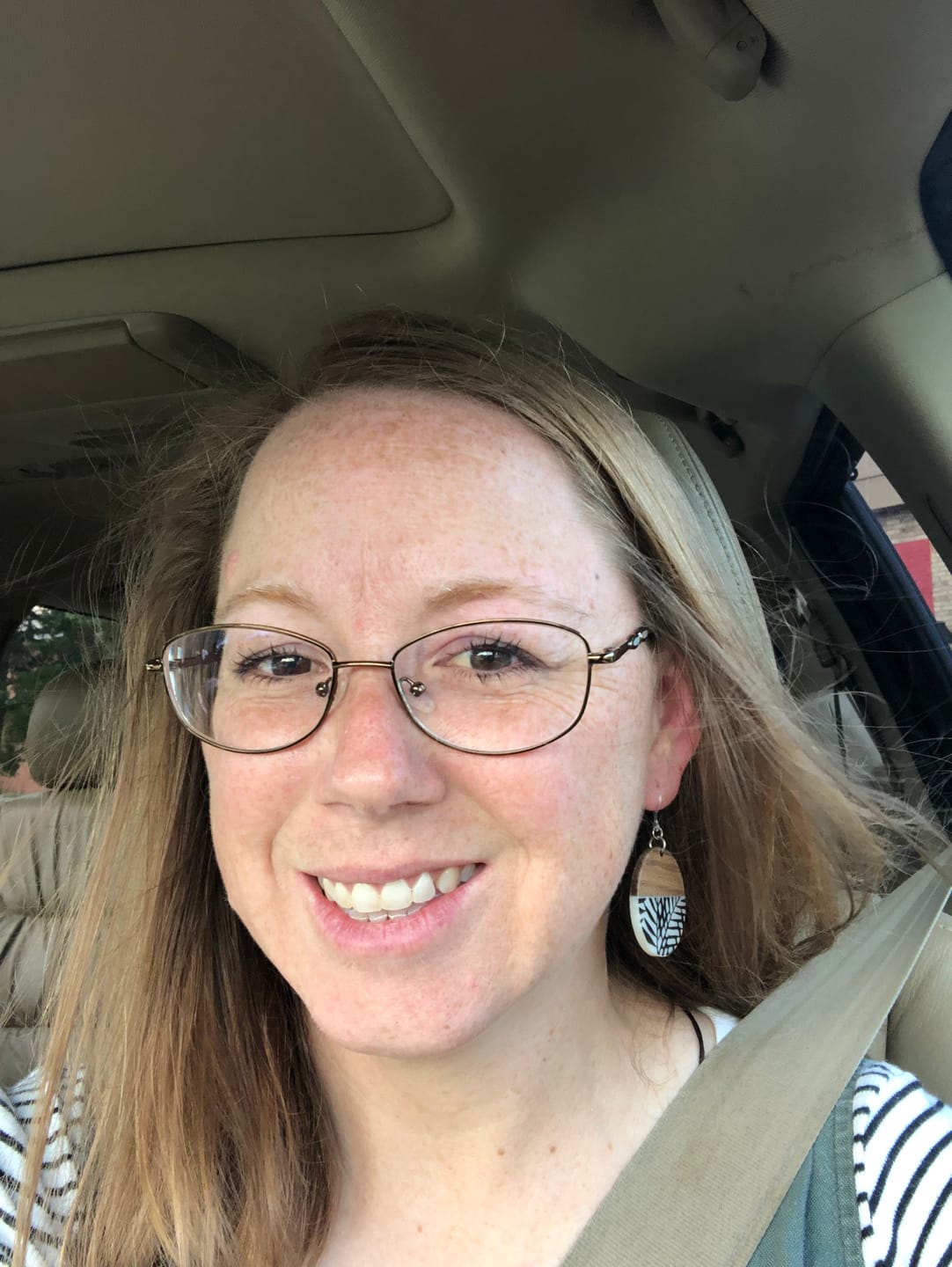 Customer photo review of Black & White Wooden Celluloid Dangles Hypoallergenic Earrings for Sensitive Ears with Plastic Posts