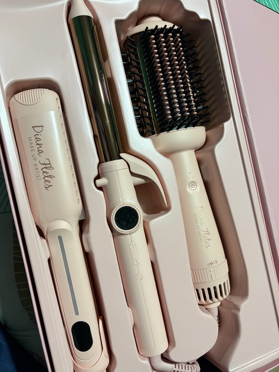 Customer photo review of Set 3 en 1 Estilizado Profesional Light Pink