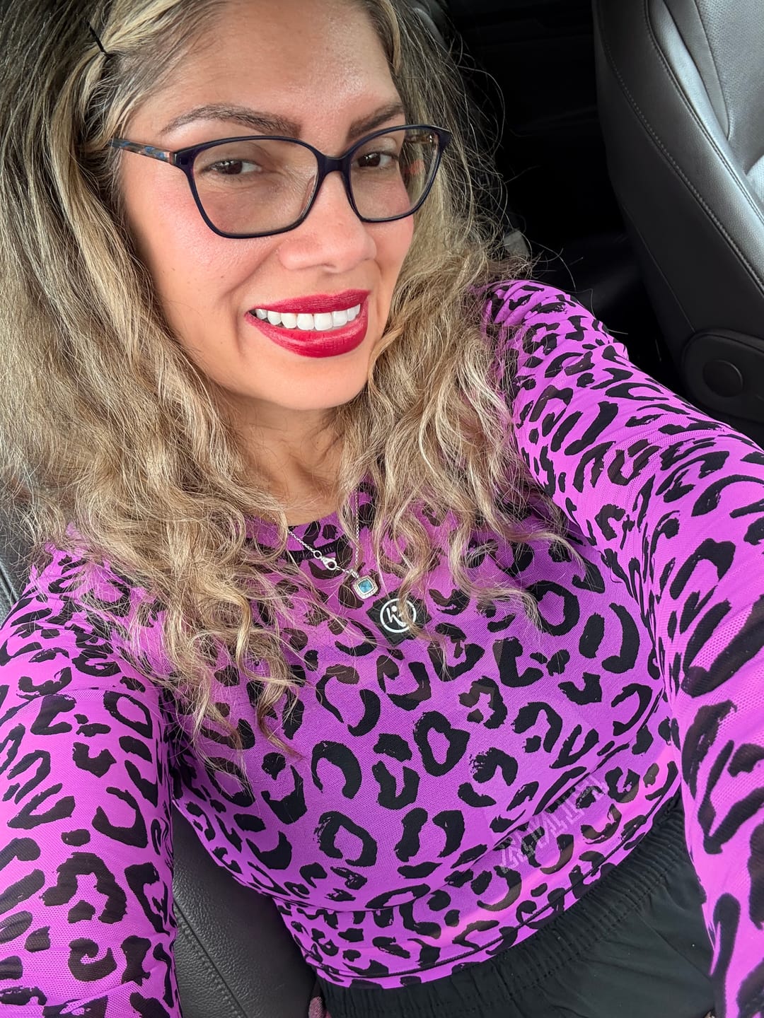 Customer photo review of Ultrabright Long Sleeve Mesh Crop Top - Cheetah