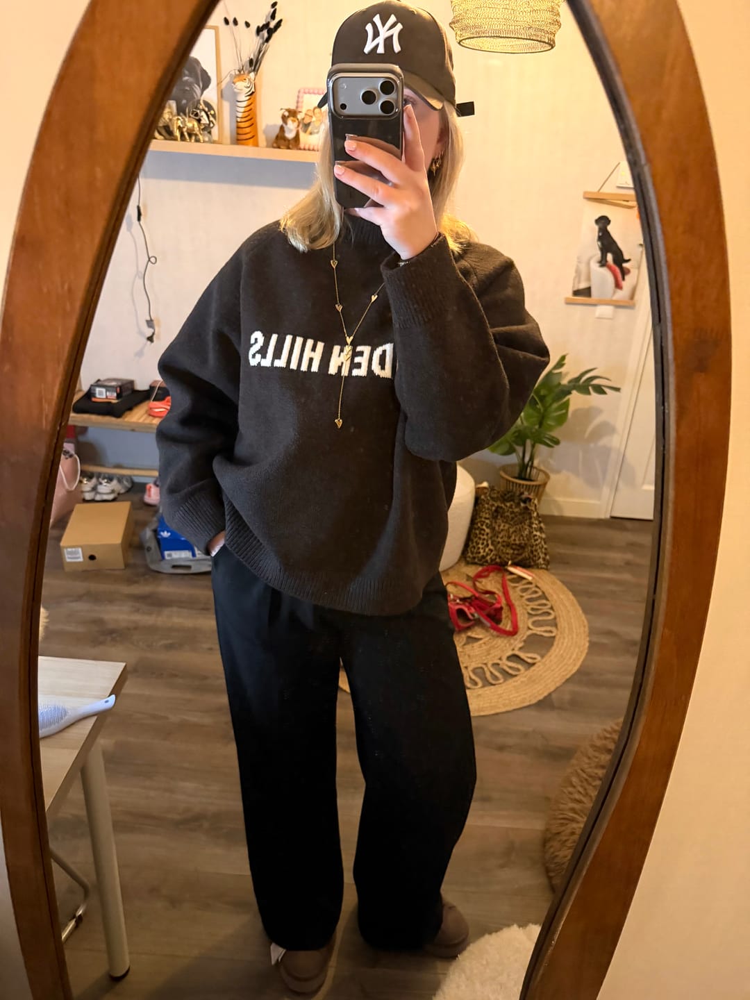 Customer photo review of KNIT SWEATER DARK BROWN