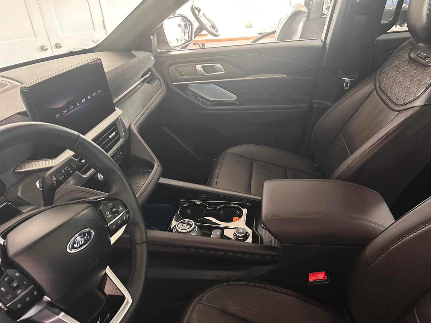 Customer photo review of High-Gloss Protectant Spray – Shine Enhancer & Surface Protection