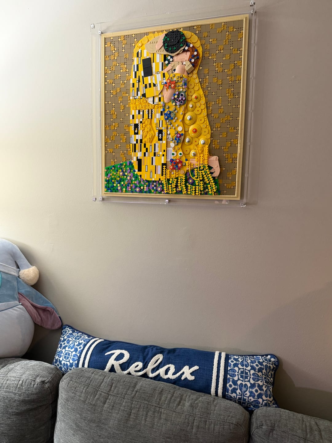 Customer photo review of Wall Mounted Display Case for LEGO® 31221 Gustav Klimt – The Kiss