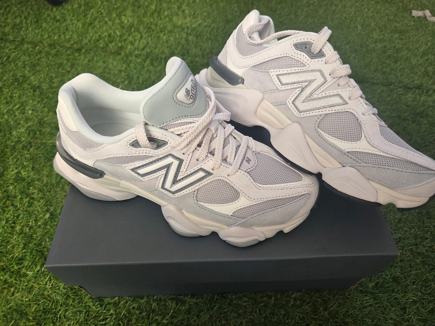 Customer photo review of New Balance 9060 - Lone Star