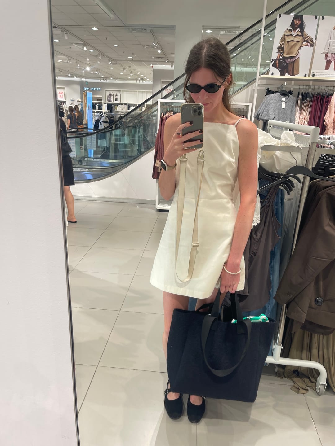 Customer photo review of תיק צד לנשים Izzy Fuzzy