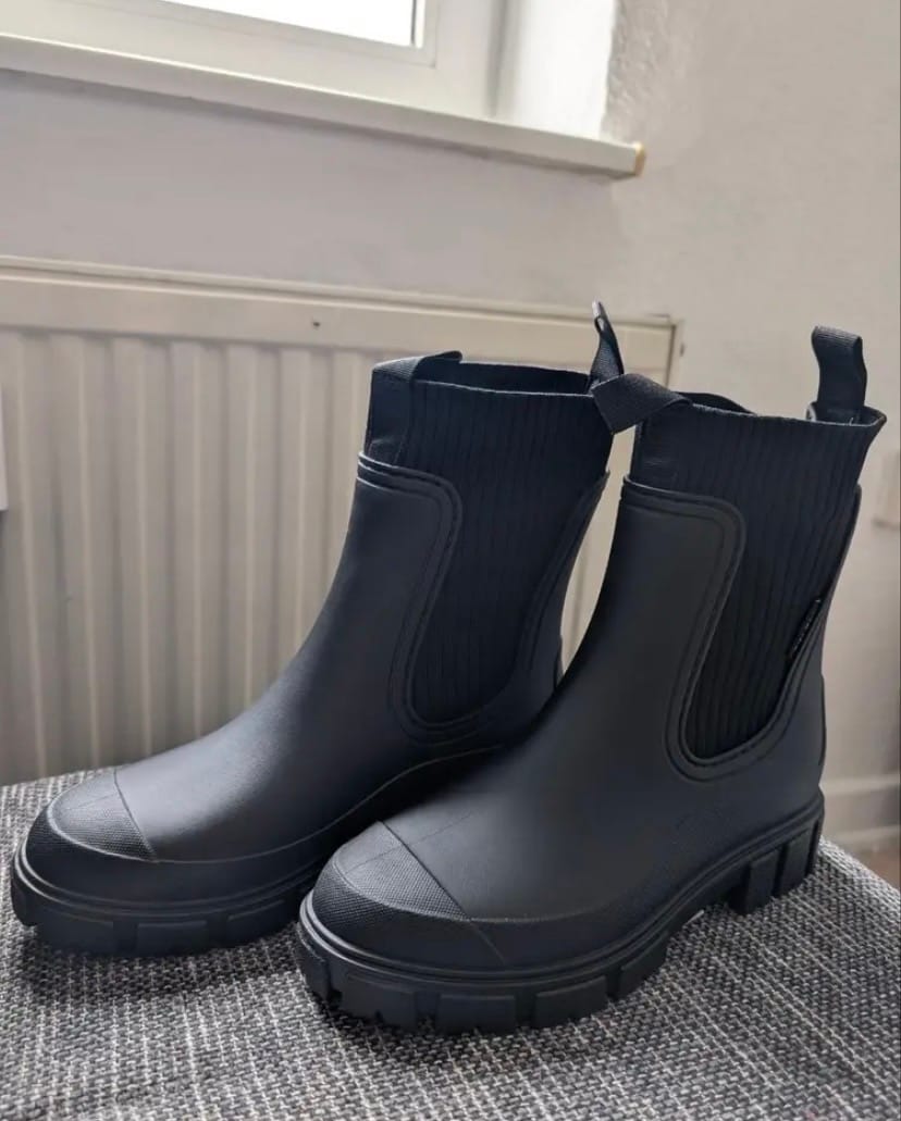 Customer photo review of SAFAR Rain Boots
