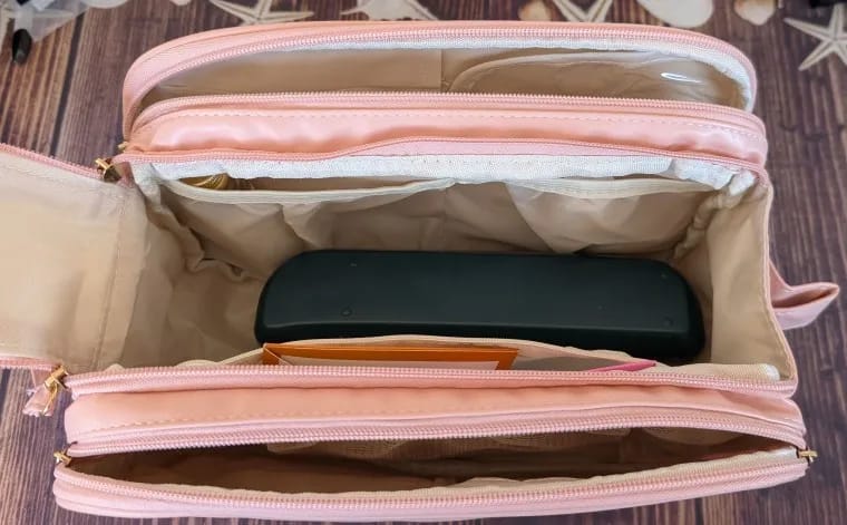 Customer photo review of Large Capacity PU Leather Travel Makeup and Toiletry Bag