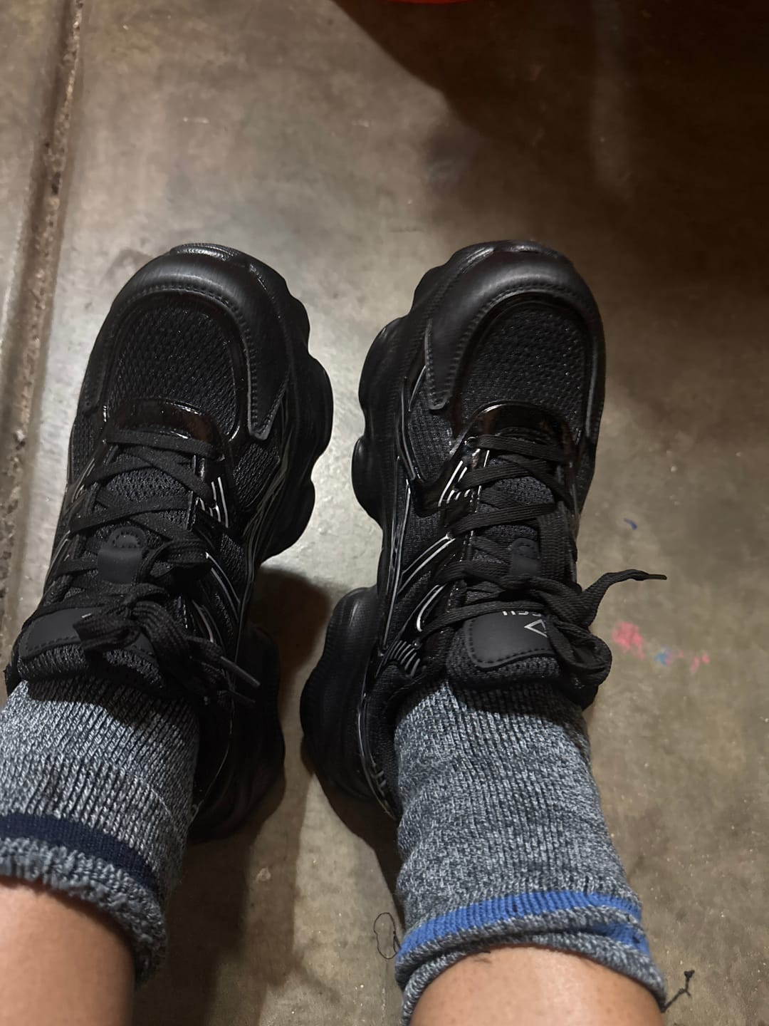 Customer photo review of Women's Metallic Mesh Steel Toe Safety Work Sneaker(2 Colors)