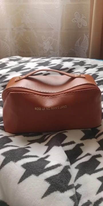Customer photo review of Zippered Makeup Organizer Bag for Travel and Daily Use