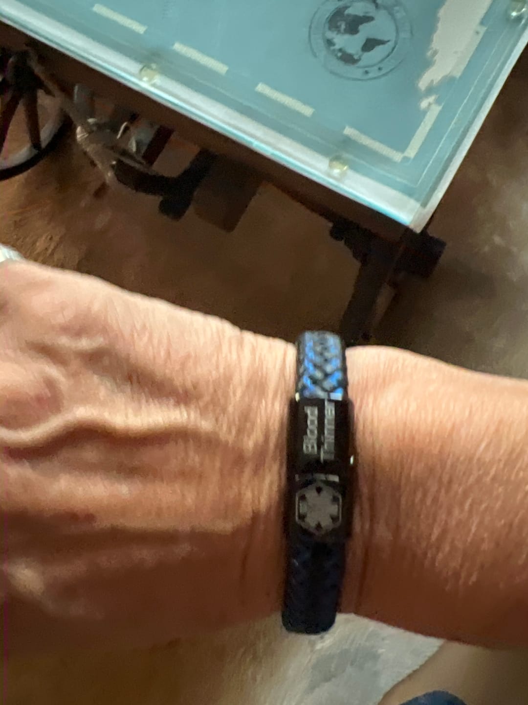 Customer photo review of Medizinisches Notfallarmband
