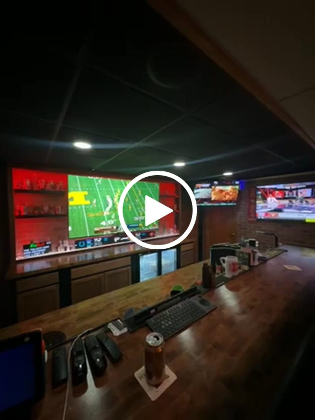 Customer video review of GLANCE Scroll