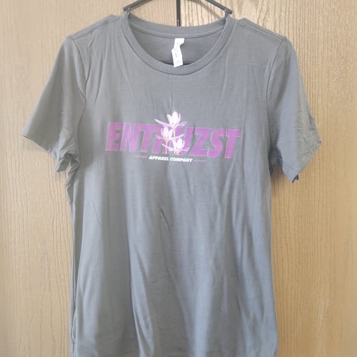 Customer photo review of CROCUS WOMEN'S TEE