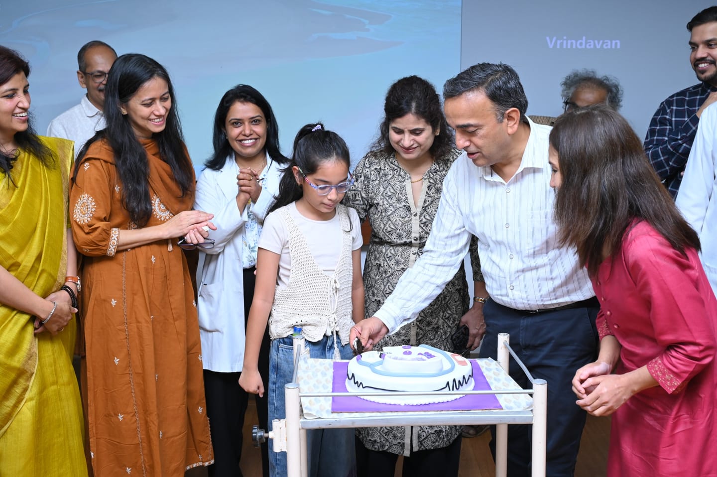 Customer photo review of Doctor Coat Design Cake