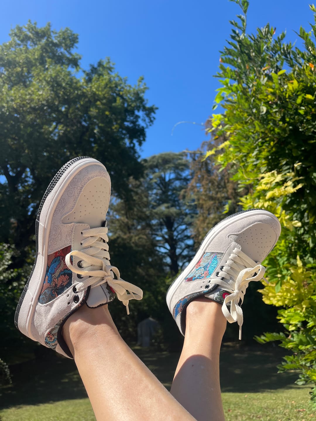 Customer photo review of Dunhuang Mythos Sneakers
