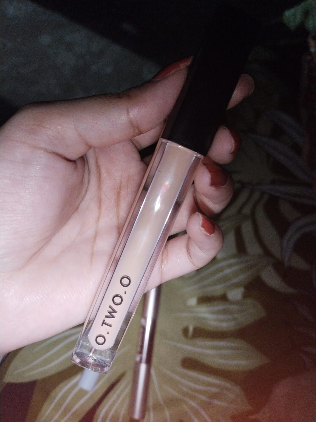 Customer photo review of O.TWO.O Black Gold Cover-Up Radiant Creamy Concealer