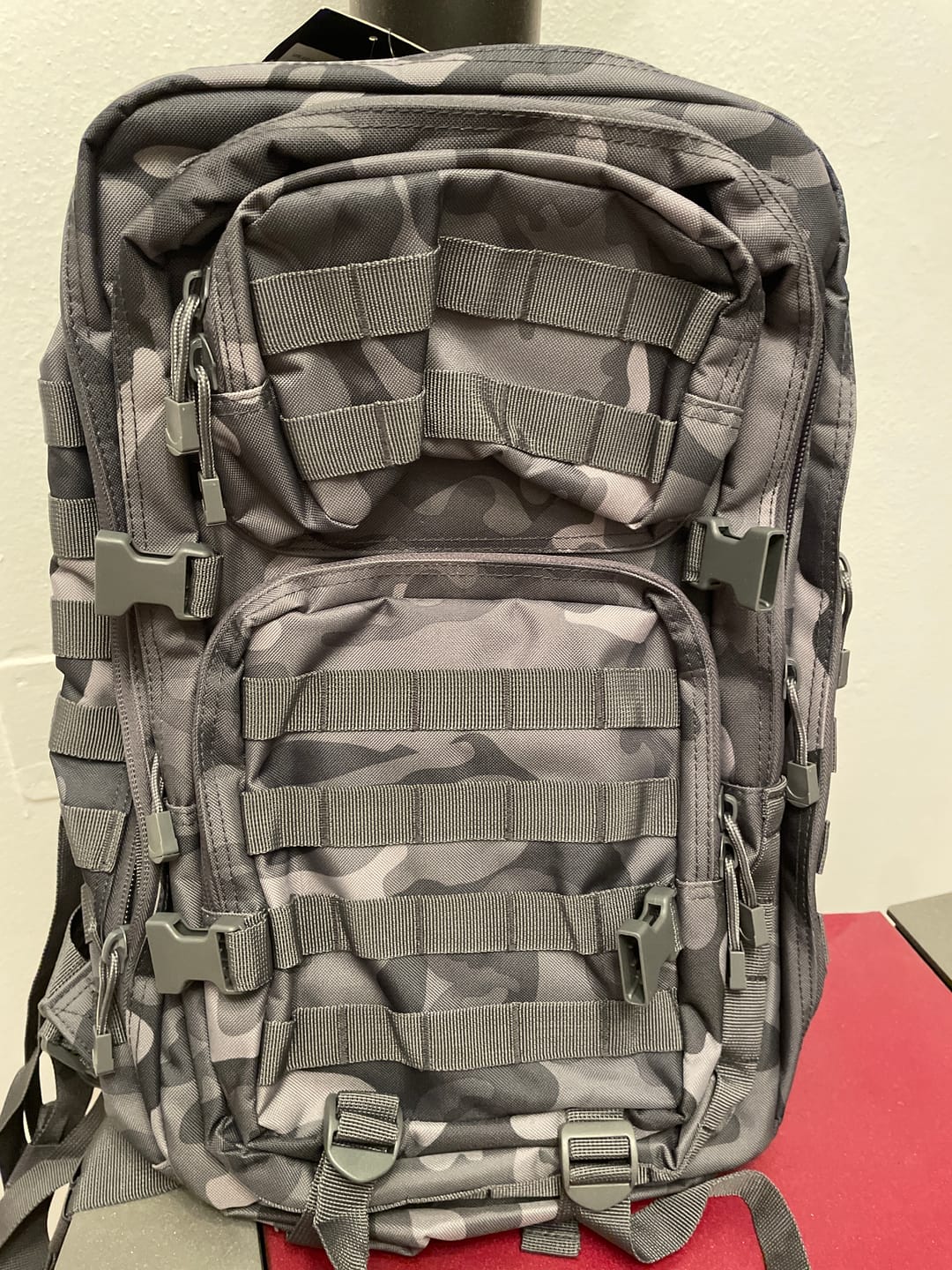 Customer photo review of Zaino Brandit Montagna U351700 Grey Camo