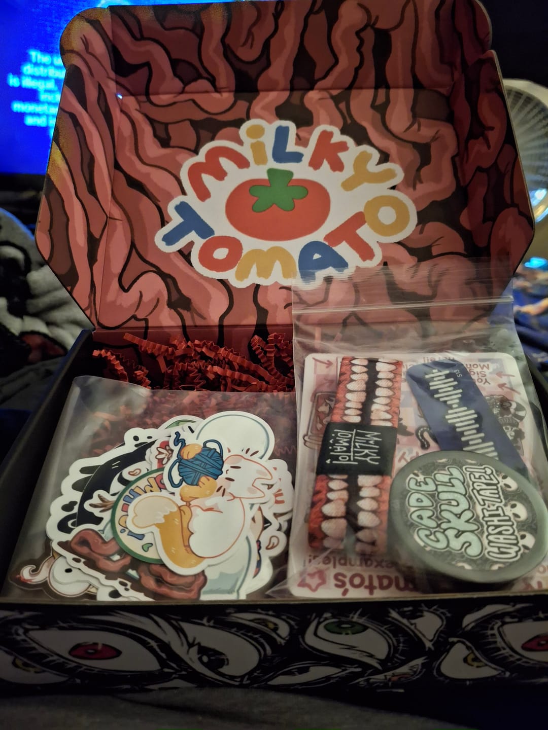 Customer photo review of Creepy Mystery Gift Box