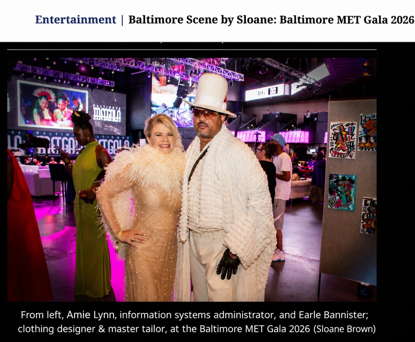 Customer photo review of Ostrich Feather Boa - 8Ply