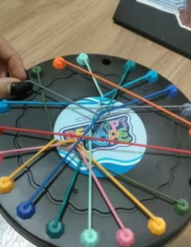 Customer photo review of KnotEscape™ – Untangle Rope Puzzle Game