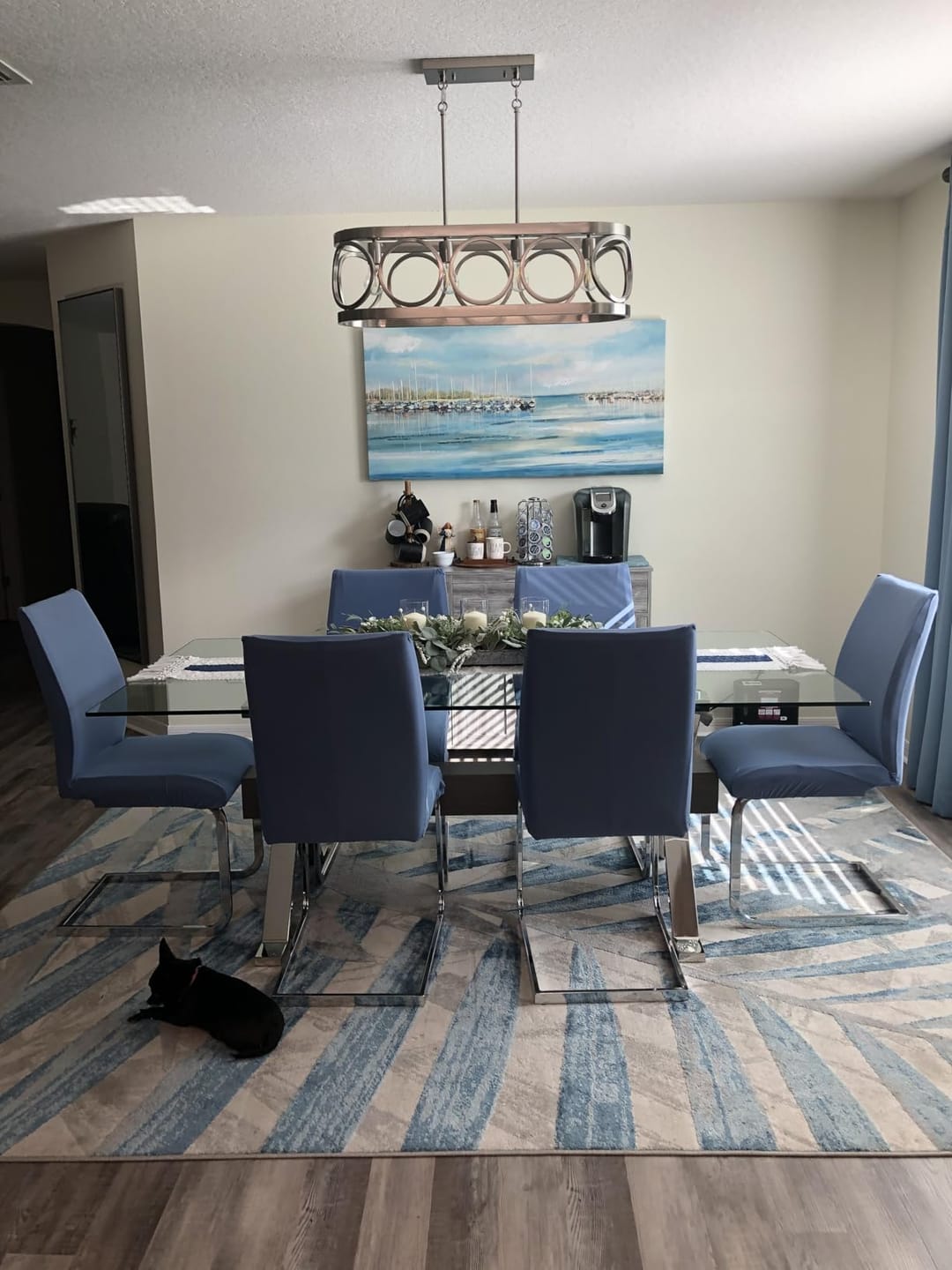 Customer photo review of Neralin - Elastic velvet chair covers