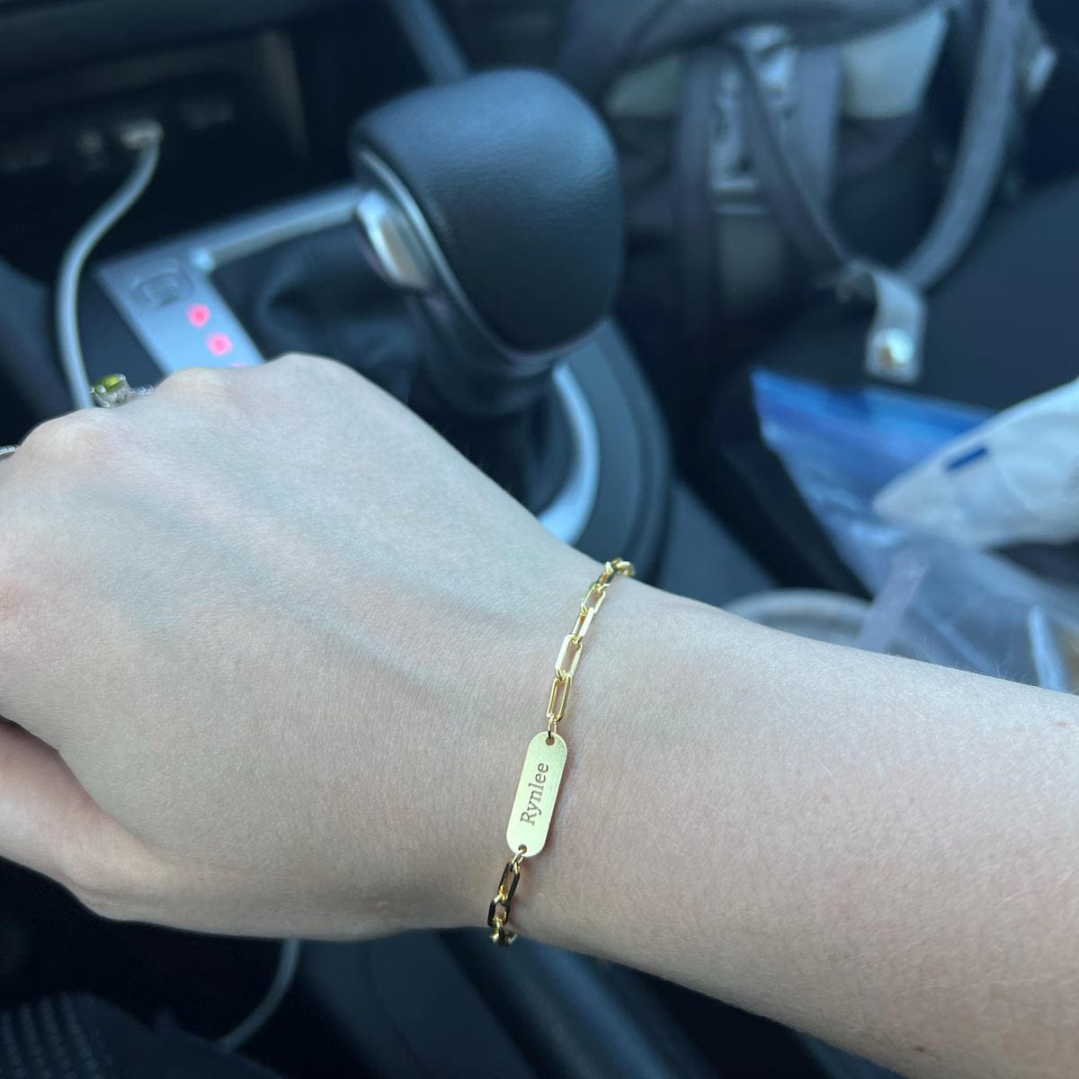 Customer photo review of Braccialetto personalizzato con incisioni