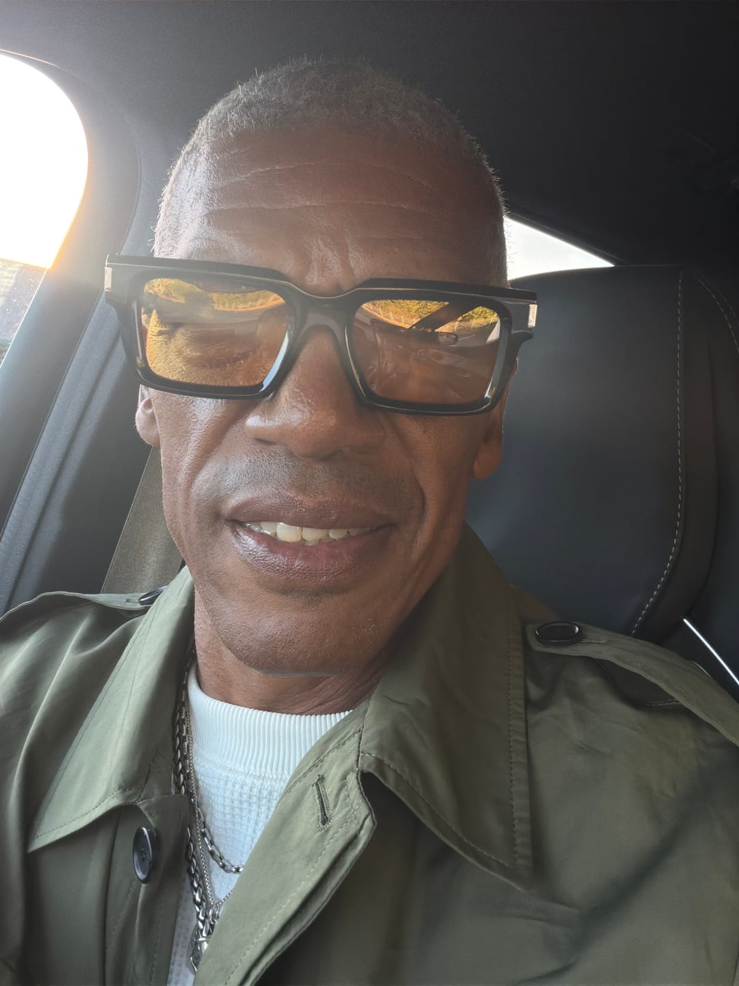Customer photo review of Iris