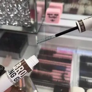 Customer photo review of Gel Sopracciglia Trasparente Tenuta Forte Waterproof 2 Pezzi