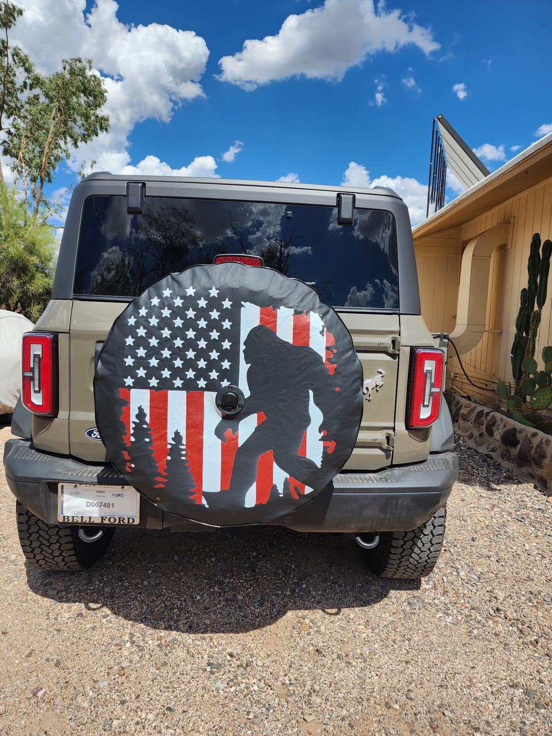 Customer photo review of Bigfoot Flag Tire Cover
