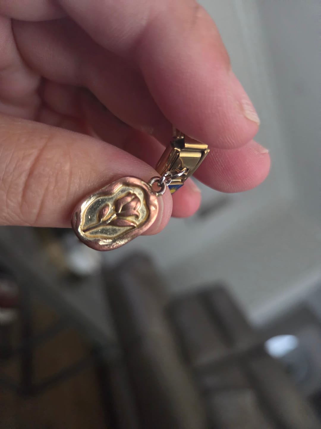 Customer photo review of Dangling Rose Pendant