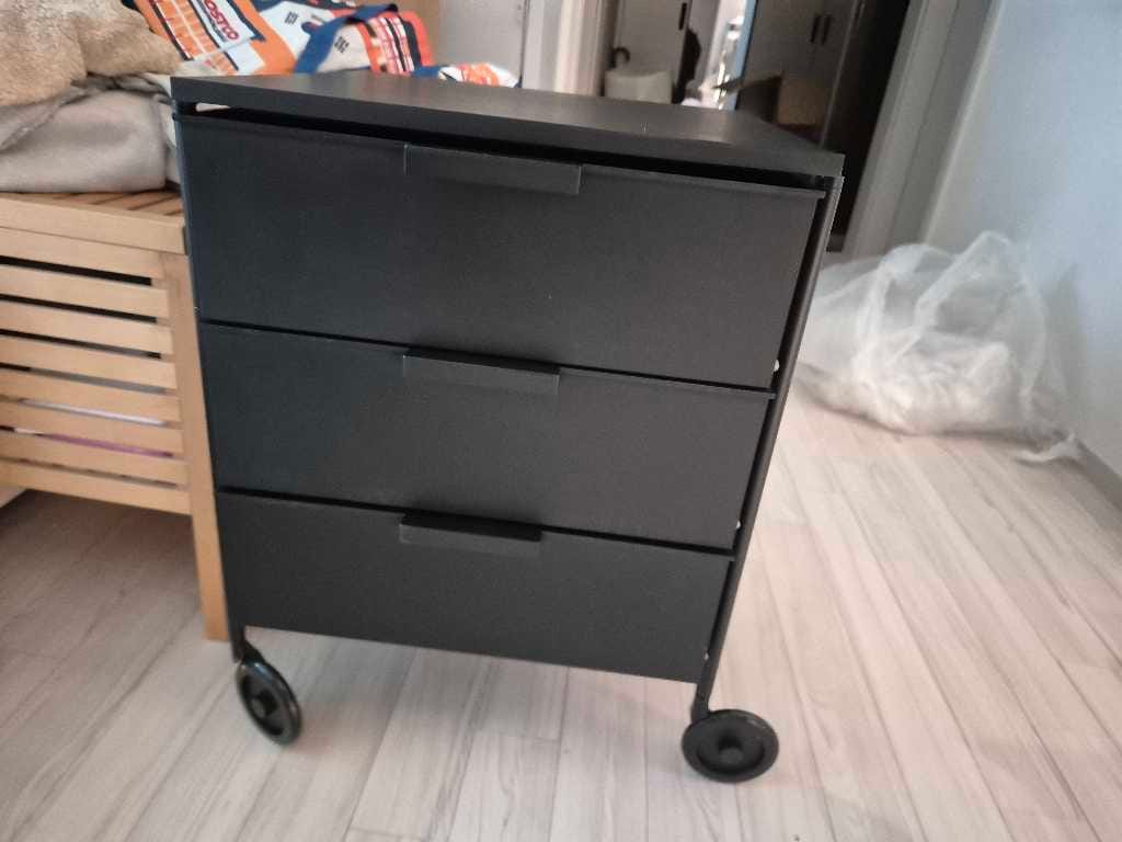 Customer photo review of Mobil 3 Drawers with Wheels