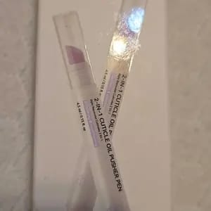 Customer photo review of 2-in-1 Cuticle Care Pen