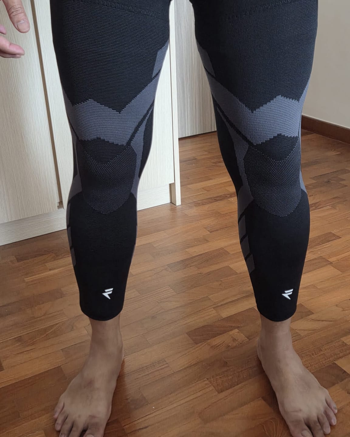 Customer photo review of Compression Sleeves V2 for Knees and Legs