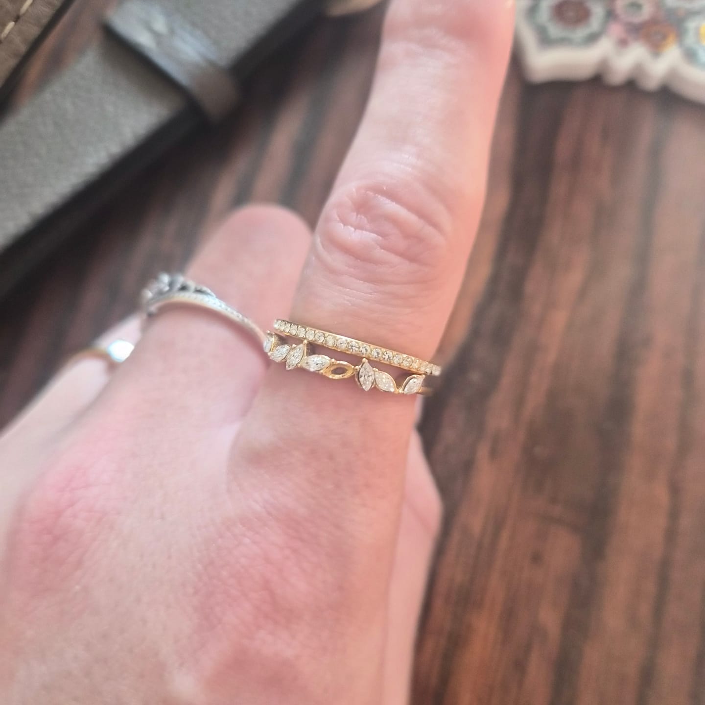 Customer photo review of 18K Gold Mia Crystal Ring
