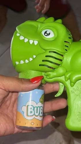Customer photo review of BubbleBazooka™ – Electric Handheld Bubbles