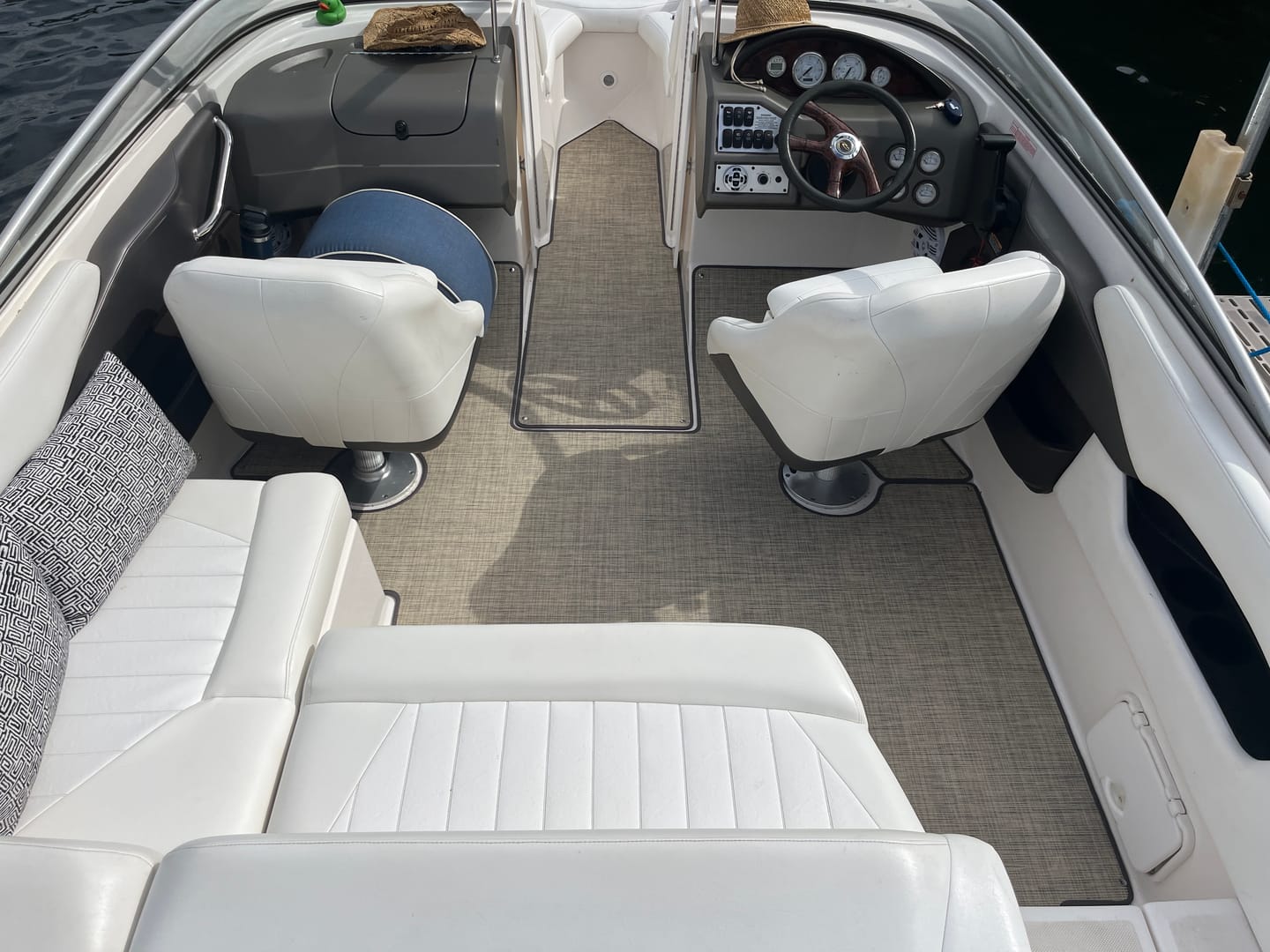 Customer photo review of 2003-2008 Regal 2000 BR Snap in Boat Carpet