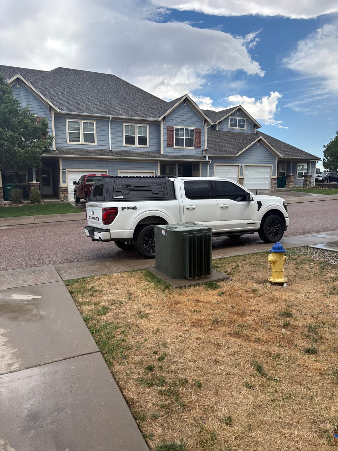 Customer photo review of OPENROAD Aluminum Truck Cap with Three-Color Light