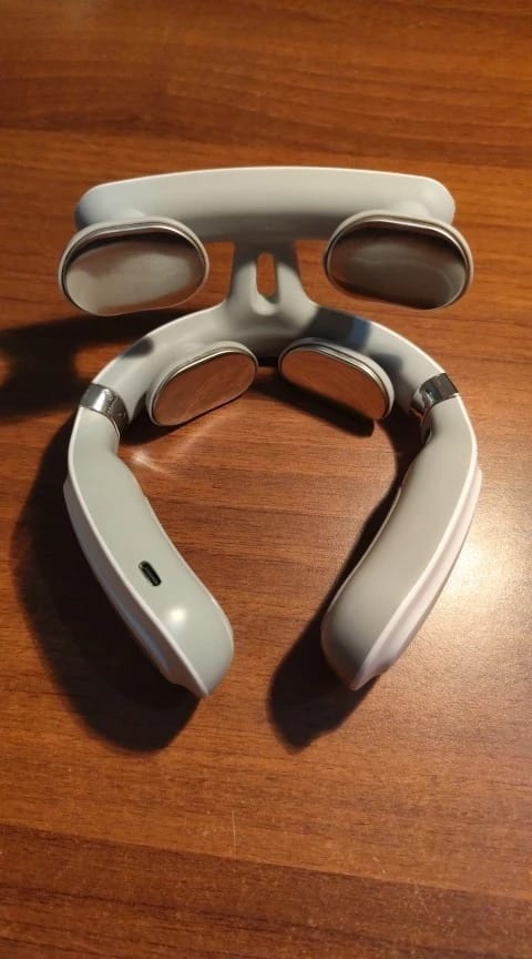 Customer photo review of Masajeador cervical con calor