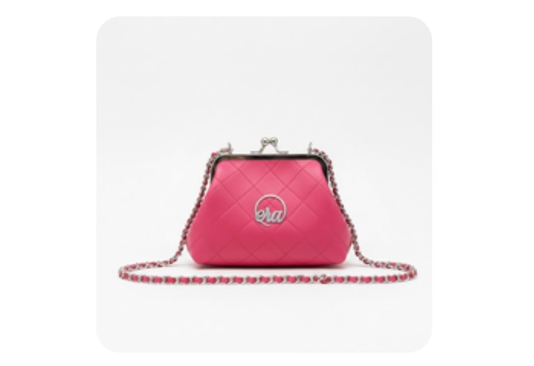 Customer photo review of ERA Mini Kisslock Chain Bag – Pink